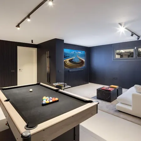 Interni Nueva Andalucia