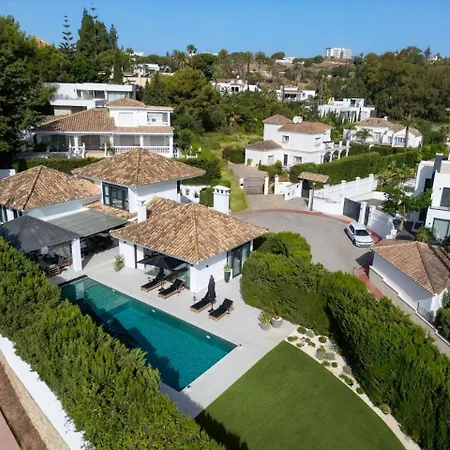 Interni Nueva Andalucia Villa *