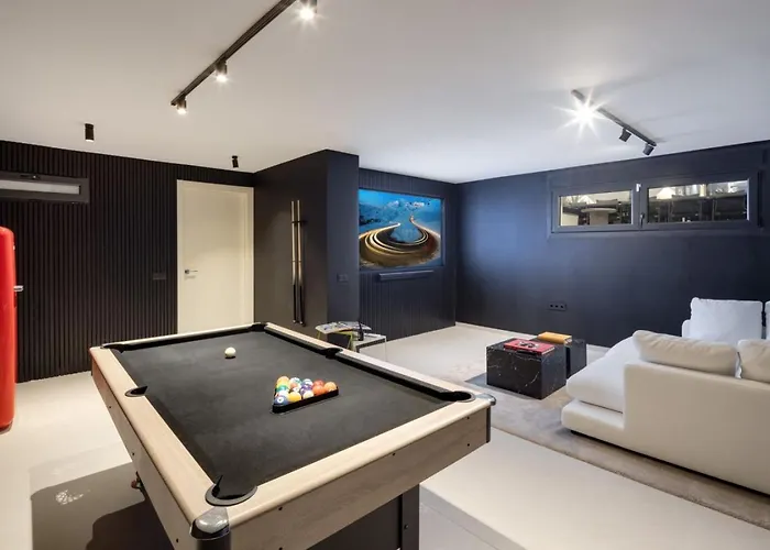 Interni Nueva Andalucia