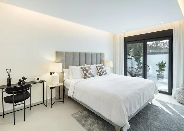 Villa Interni Nueva Andalucia *