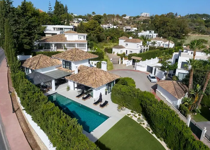 Interni Nueva Andalucia Villa *